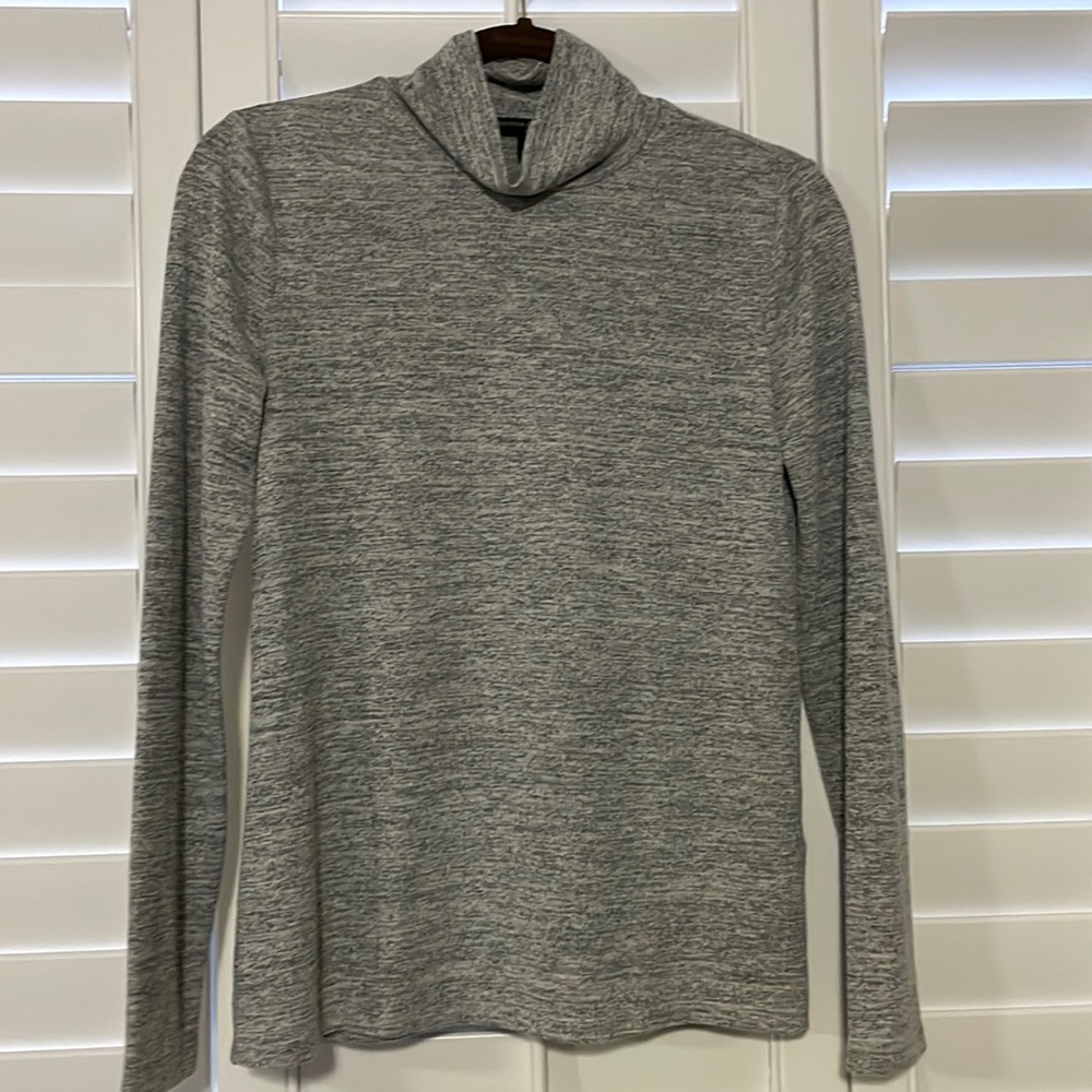 Like 🆕 Banana Republic Longsleeve Turtle neck